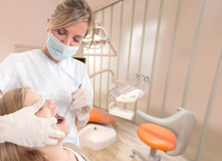 3 Reasons to Make a Yearly Appointment With Your Family Dentist